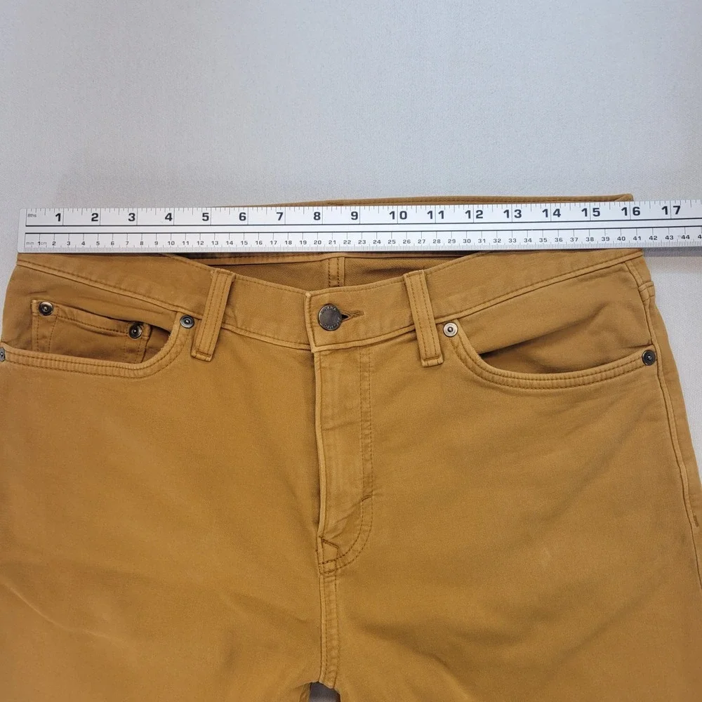 Banana Republic Traveler Pants Mens 31x32 Mustard Yellow Slim Fit Stretch Chino